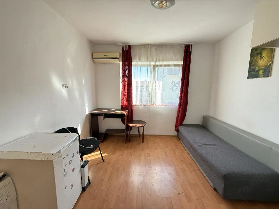 Apartament cu o camera, 15 mp, etaj 4/5 - Sagului
