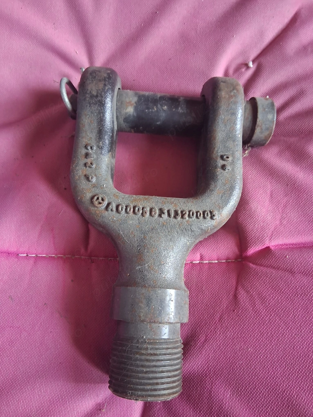 Cârlig remorcare / Ochi tractare camioane Mercedes-Benz (Cod OEM: A0003151520008)