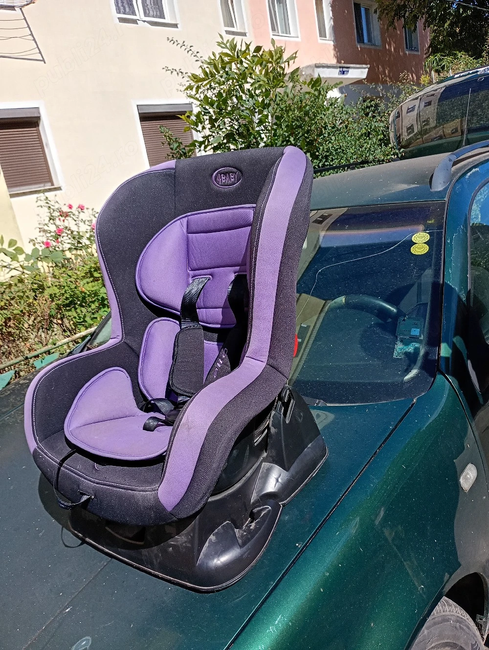 Scaun auto pentru copii 