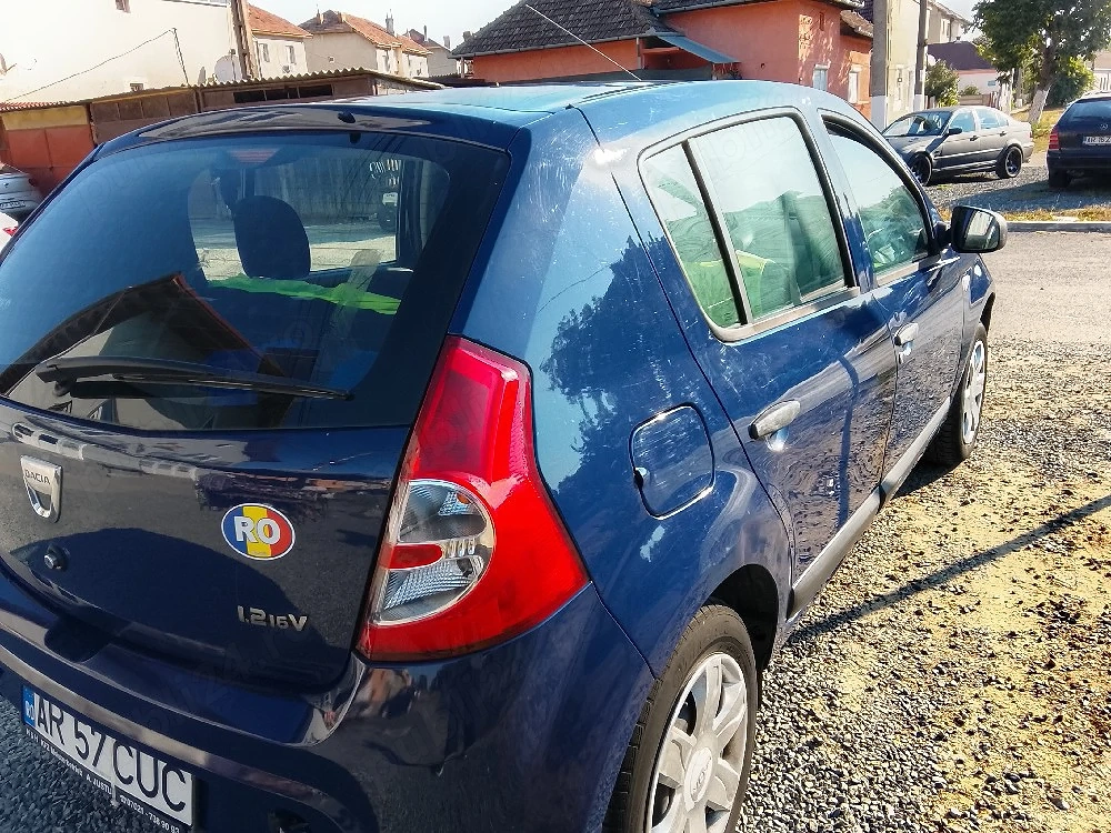 Dacia Sandero 1, 2 16V benzina dotări full AC 2009
