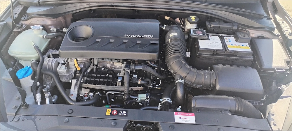 KIA CEED 1,4 T-GDI (turbo)  benzina  140 CP  an 2019  60050 KM  unic proprietar