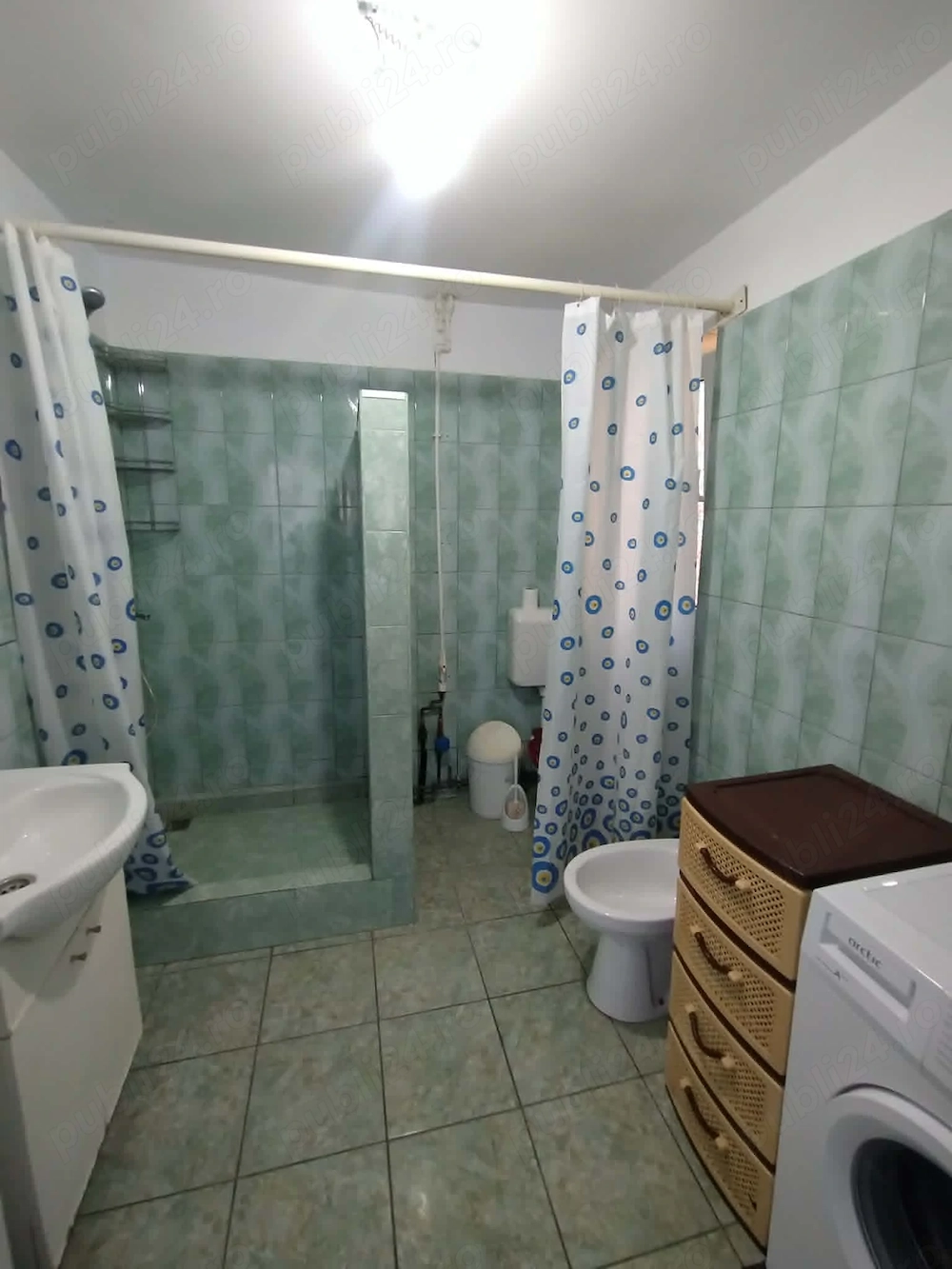 Inchiriez apartament 