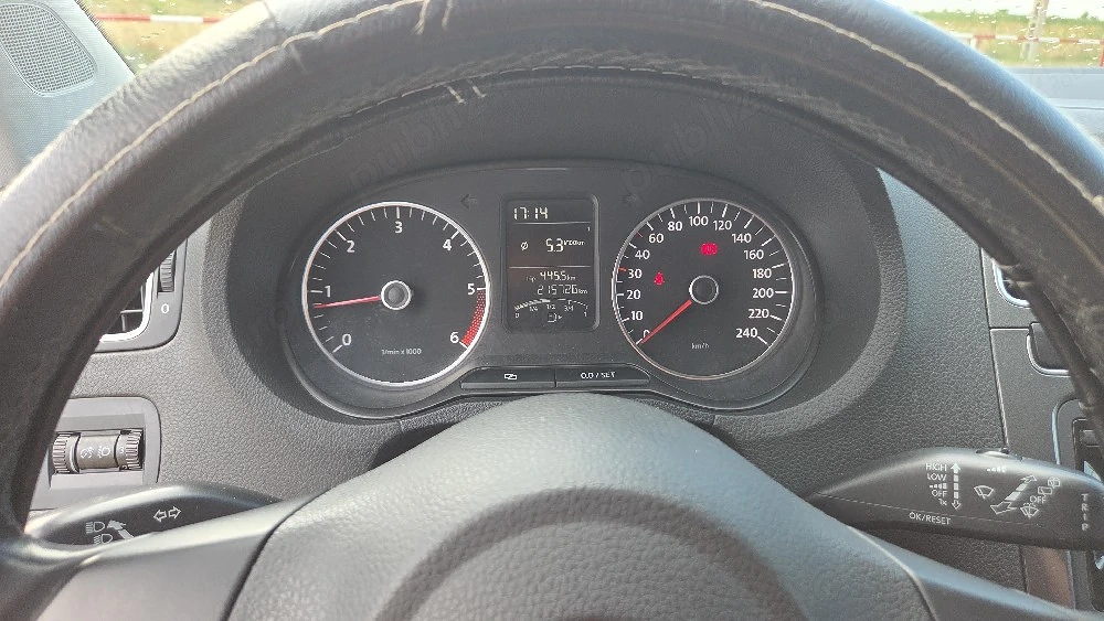 Volkswagen polo 1.6 3500 euro