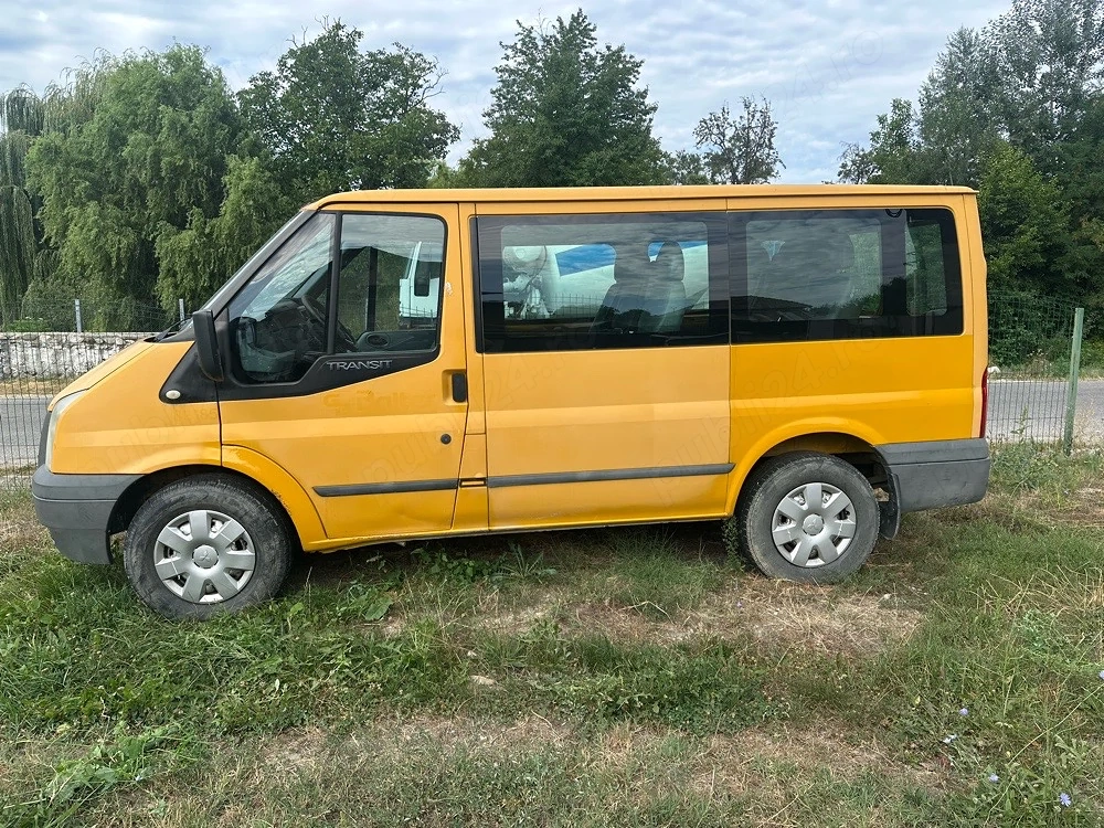 Ford Transit, 2.2 TDI, 8+1 locuri