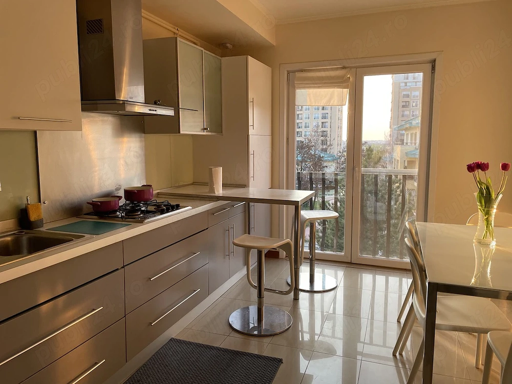 Premium home with reserved parking in Cosmopolis