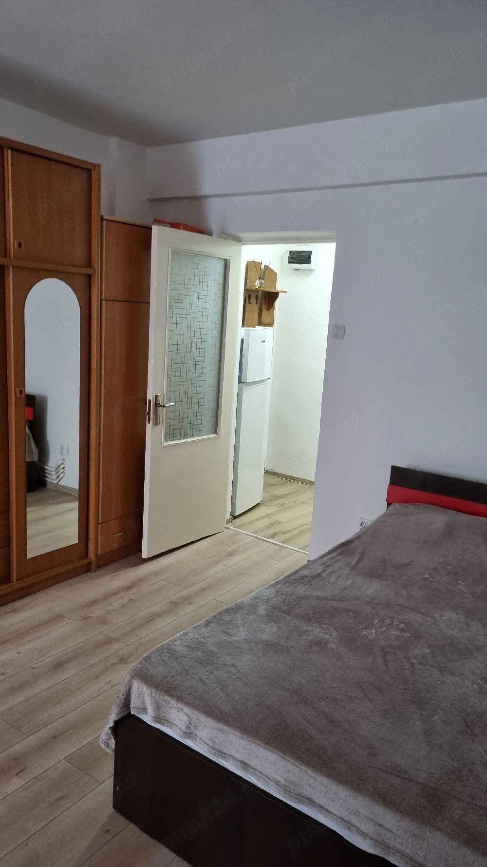 Garsoniera de inchiriat