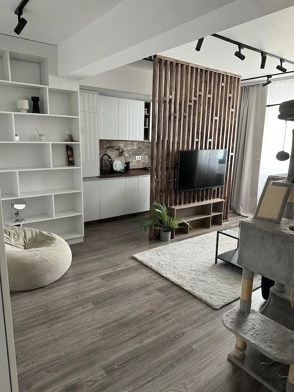 Apartament 2 camere foarte aproape de metrou