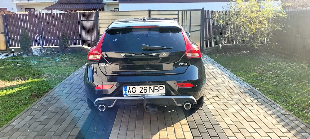 Volvo v40 D3 R-Desig Momentum