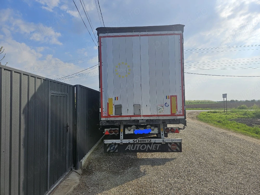 Remorca Schmitz  Standard vario