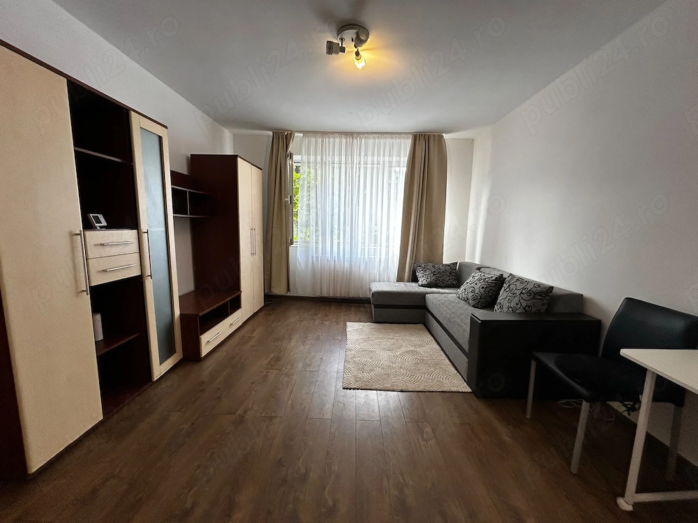 Ap. 2 camere - vis-a-vis de UMF
