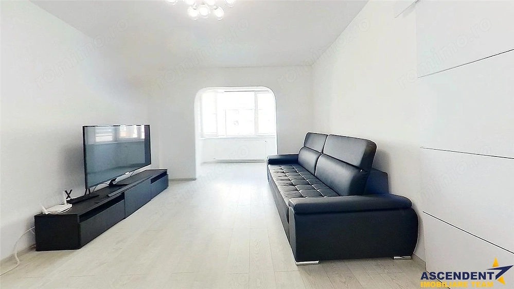 Apartament 3 camere, decomandat, etaj intermediar, Grivitei, Brasov