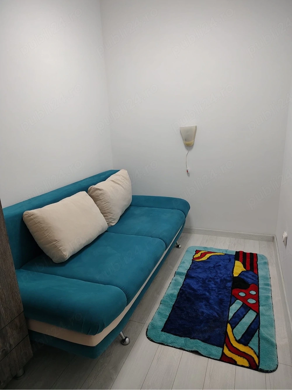 inchiriez apartement doua camere