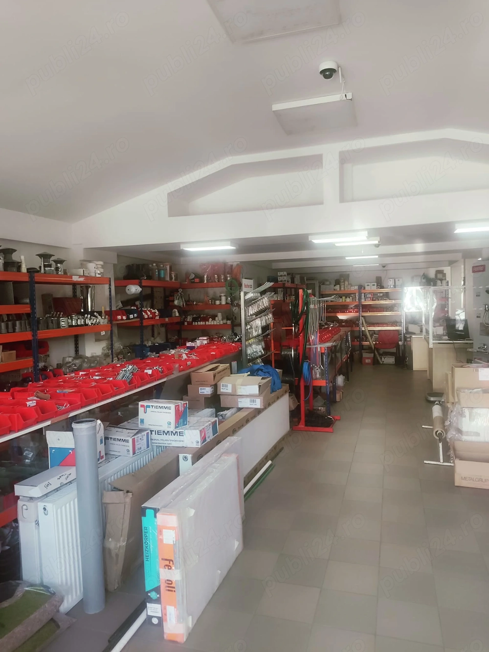 Închiriez spațiu comercial zona Catedrală Micro 11