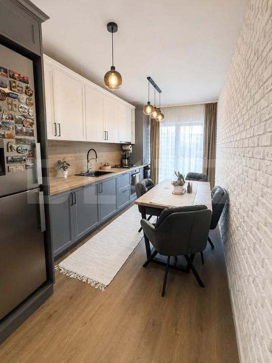 Apartament 3 camere lux, 76 mp, 2 băi, terasă și parcare – bloc nou
