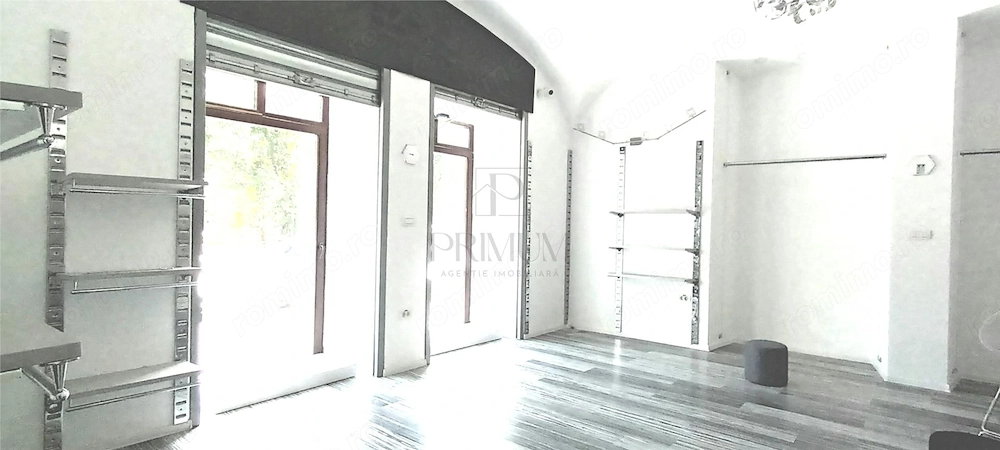 Spatiu comercial renovat cu vitrina - Ultracentral