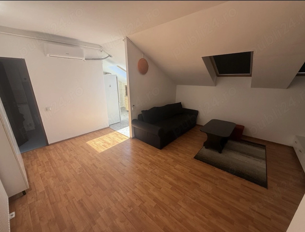 Persoana fizica vand urgent apartament str Florilor