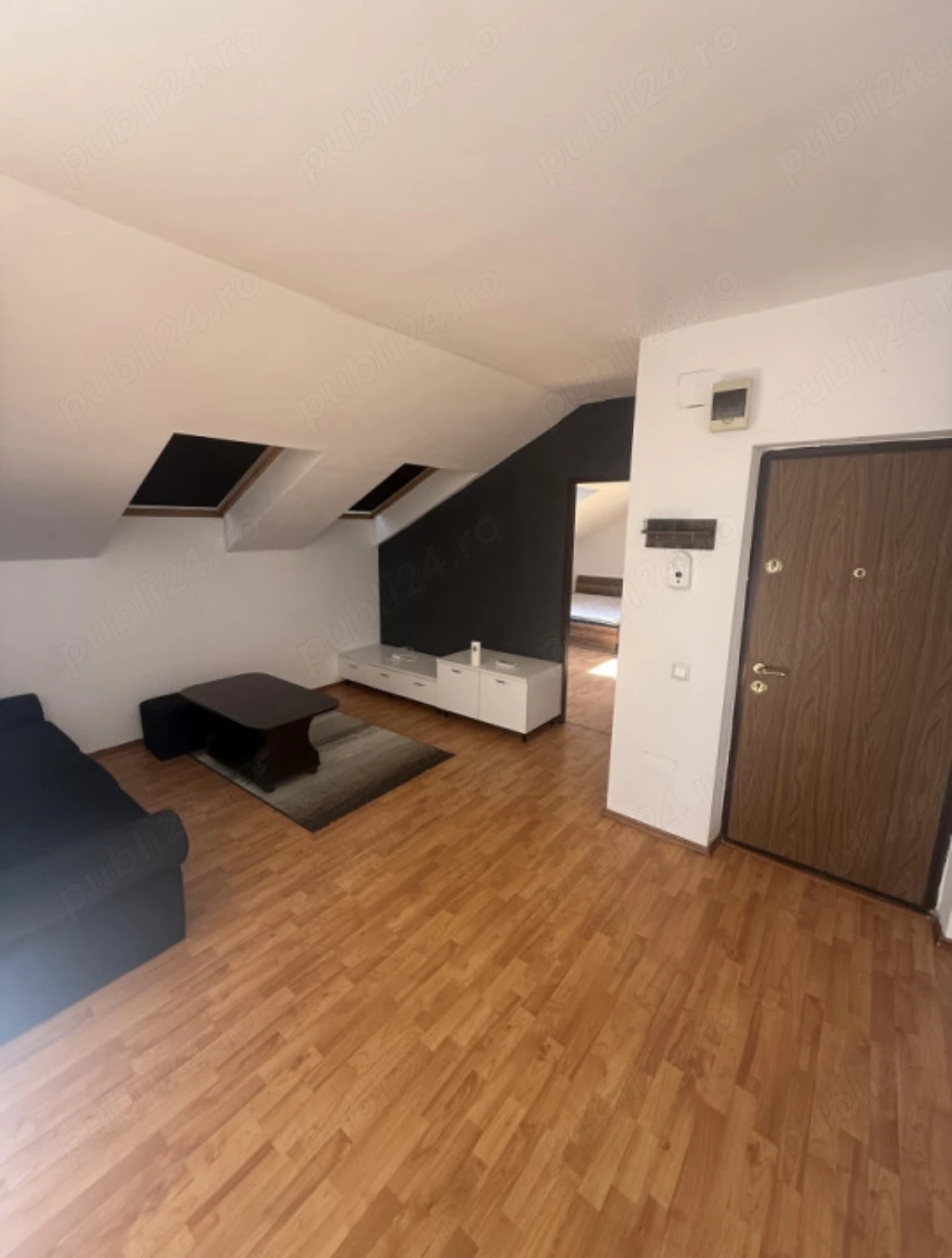 Persoana fizica ofer spre vanzare apartament!