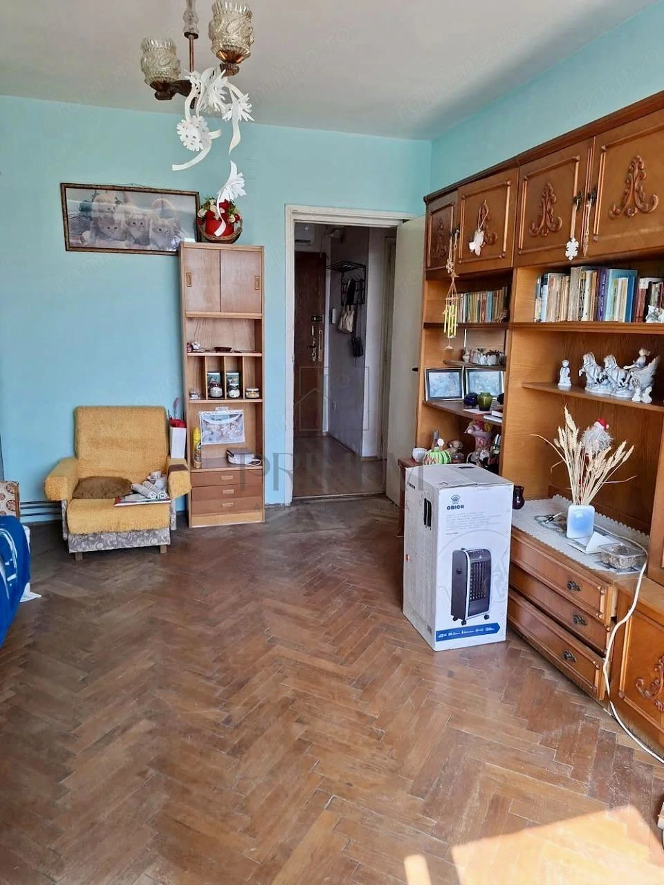 Gheorghe Lazar, apartament 2 camere, decomandat, centrala proprie