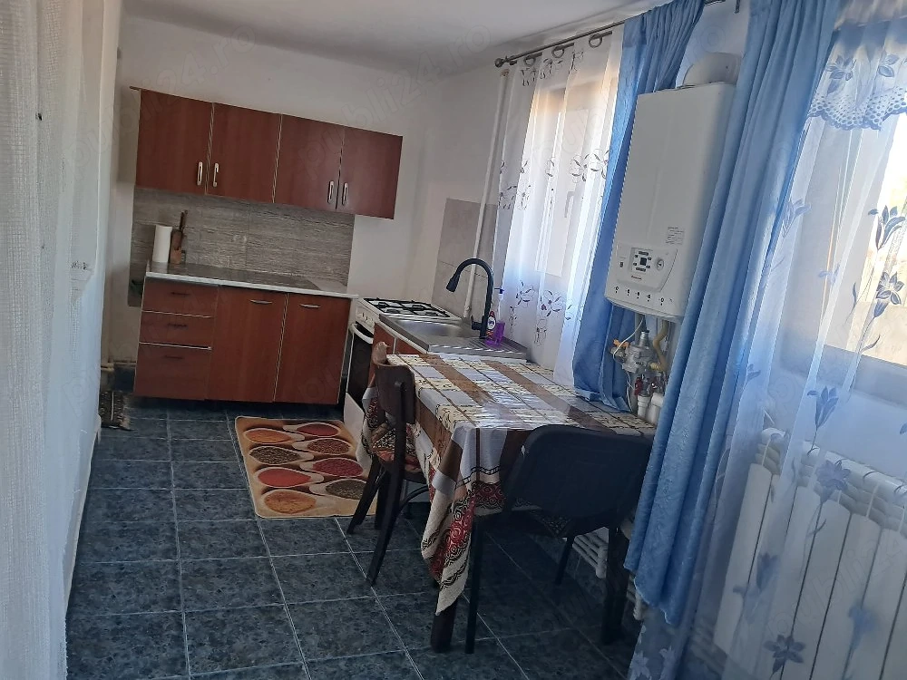 Casă de vanzare  .