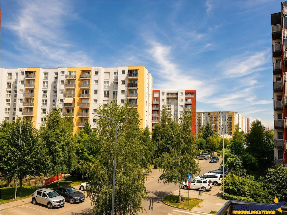 Gata de mutat sau de investit - Apartament in Avantgarden, cu terasa si parcare