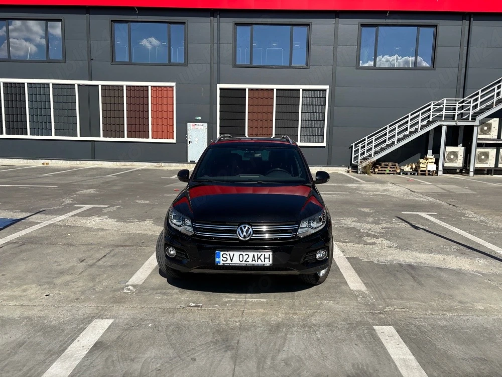 VOLKSWAGEN Tiguan