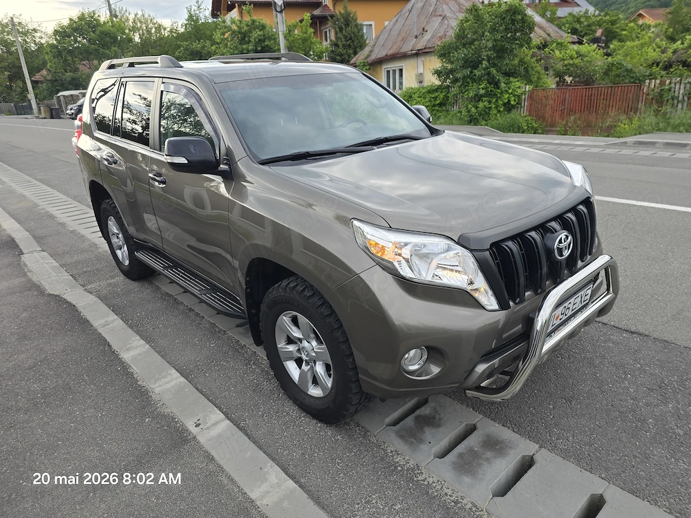 Vand Toyota Land Cruiser , fabricatie 2017, stare excelenta, TVA deductibil