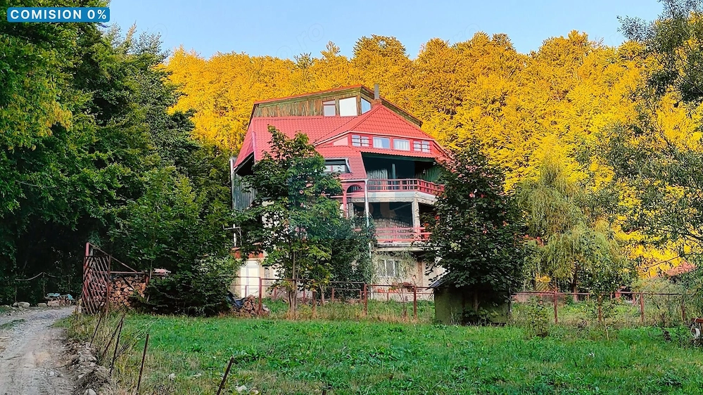 CASĂ DE VACANȚĂ – LEPȘA| 804 MP UTILI | 14 CAMERE | TEREN 1.857 MP