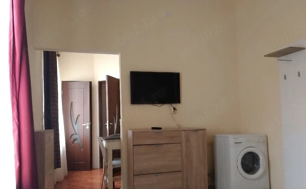 Vând apartament 2 camere semicentral