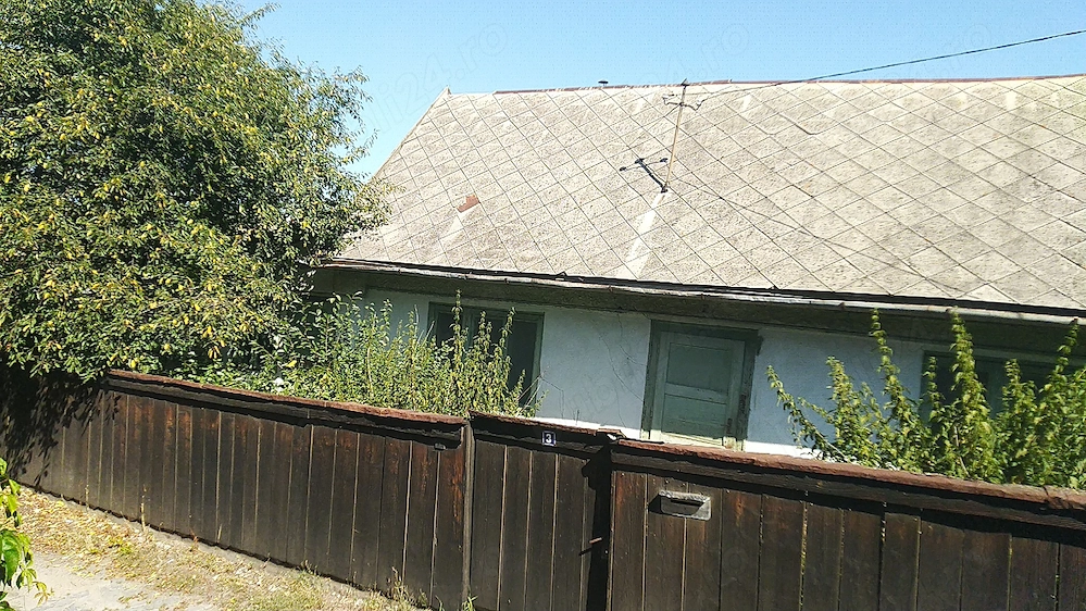 Vand casa de lemne ultracentral Targu Secuiesc