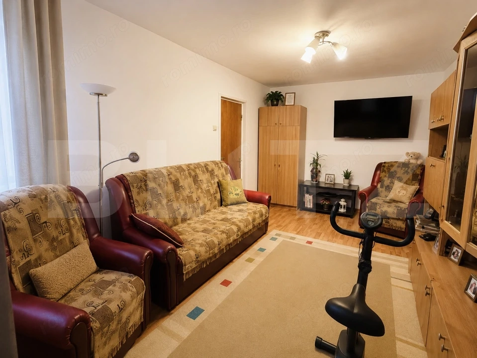 Apartament 2 camere, 49 mp, parcare, zona Centru Civic