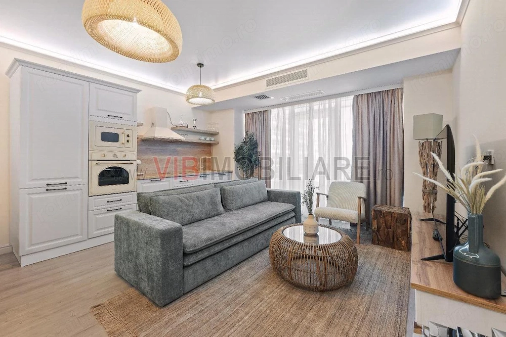 Titanic White, apartament lux, vedere frontala la mare