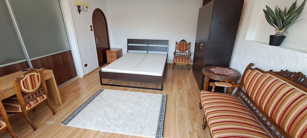 Inchiriez apartament 3 camere ultracentral   Bd. Dacia | 3 minute de mers pe jos de Metrou Piața Rom