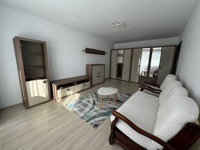 Inchiriez ap 2 camere decomandat si mobilat complet impreuna cu loc de parcare in Subcetate Residenc