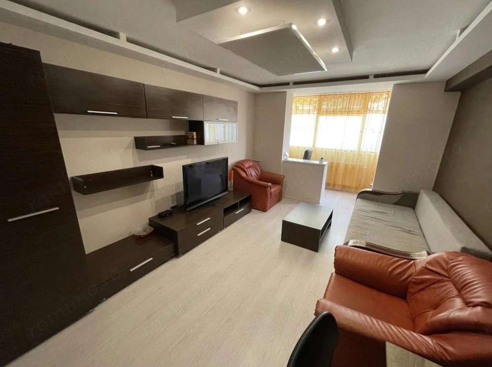Apartament 2 camere, centrală proprie, Complex Studențesc