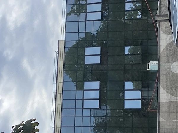 OFER spre închiriere ap. 2 camere decomandat -Favorit