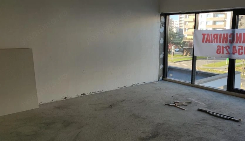 Spatiu birou zona Tractorul