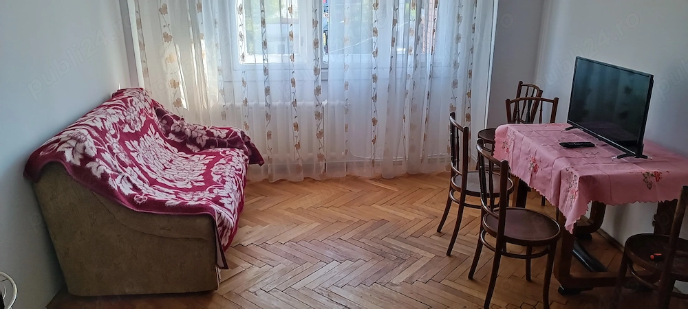 Apartament cu o cameră - Piața Mare, Bârlad