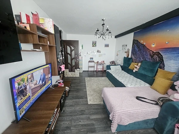 Vand apartament 2 camere