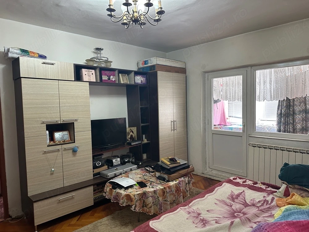 2 camere Cotu Mic