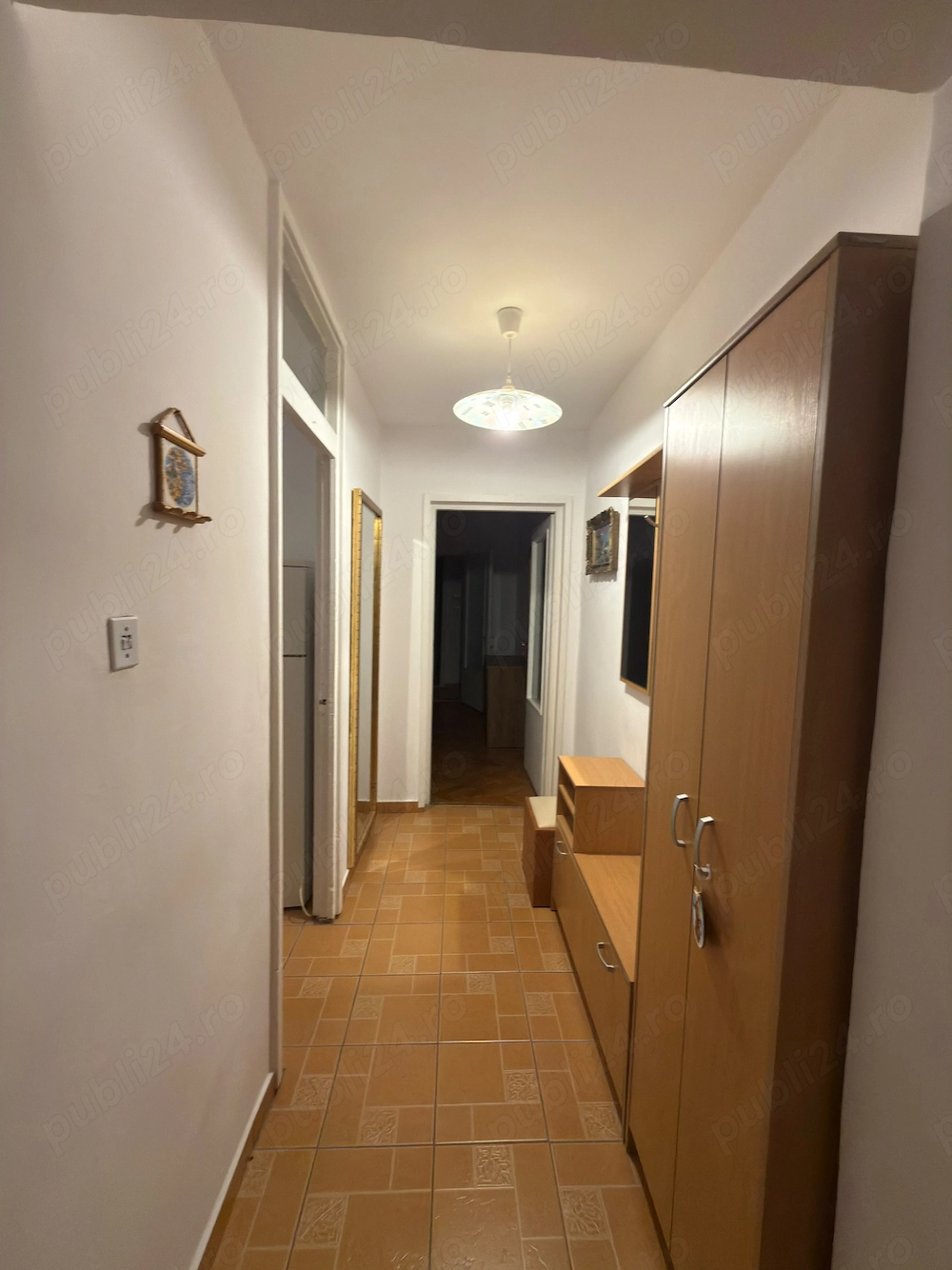 Închiriez apartament 2 camere