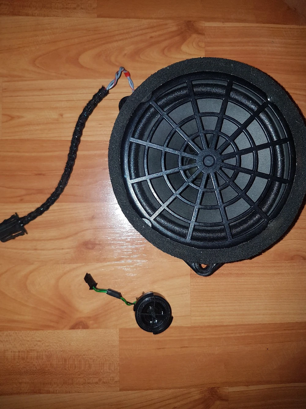 Pentru Mercedes CLK , W208 , C208 posibil W209 C209 Tweeter si difuzor bas/medii pentru usa fata 