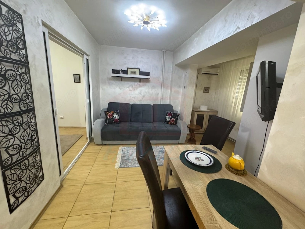 450 Euro/luna, Inchiriere apartament 45mp, o camera SPATIOASA, parter,