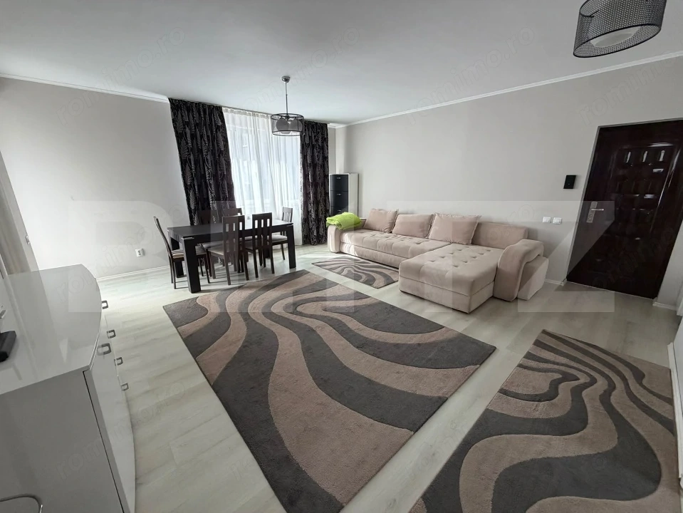 Apartament 2 camere, 2 parcari, zona Vivo