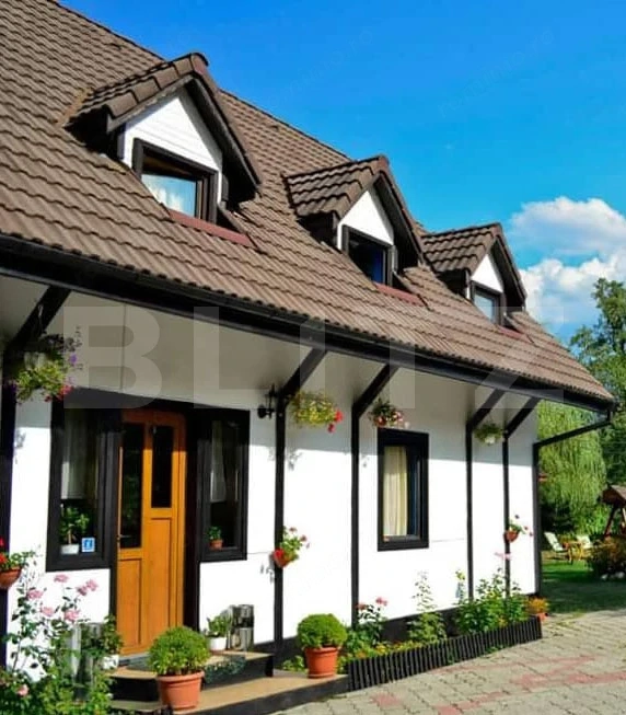 Pensiune de vanzare, 216 mp, teren 2.734, zona Predelut