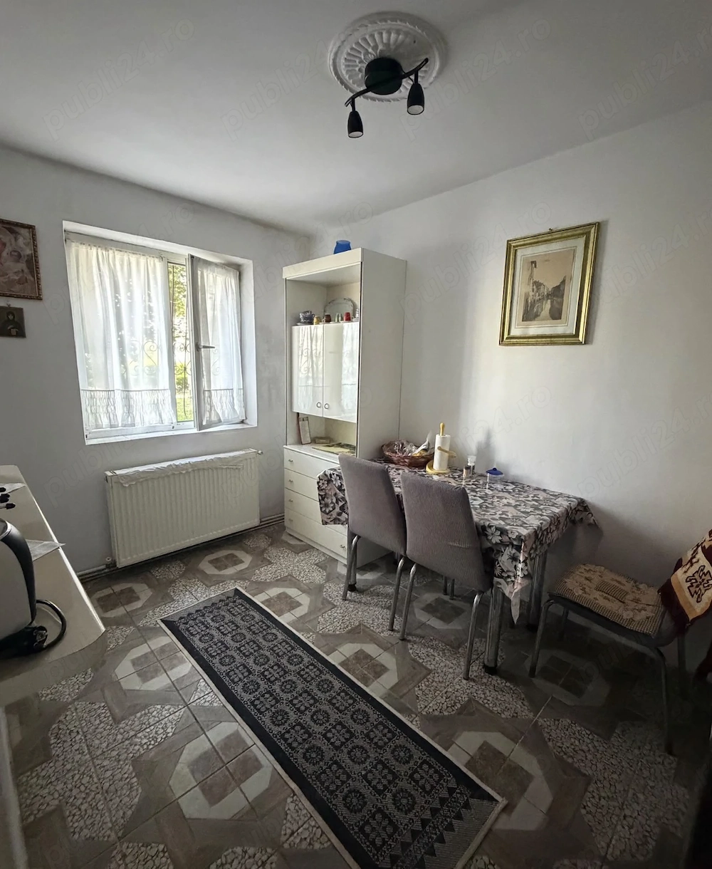Vând apartament 