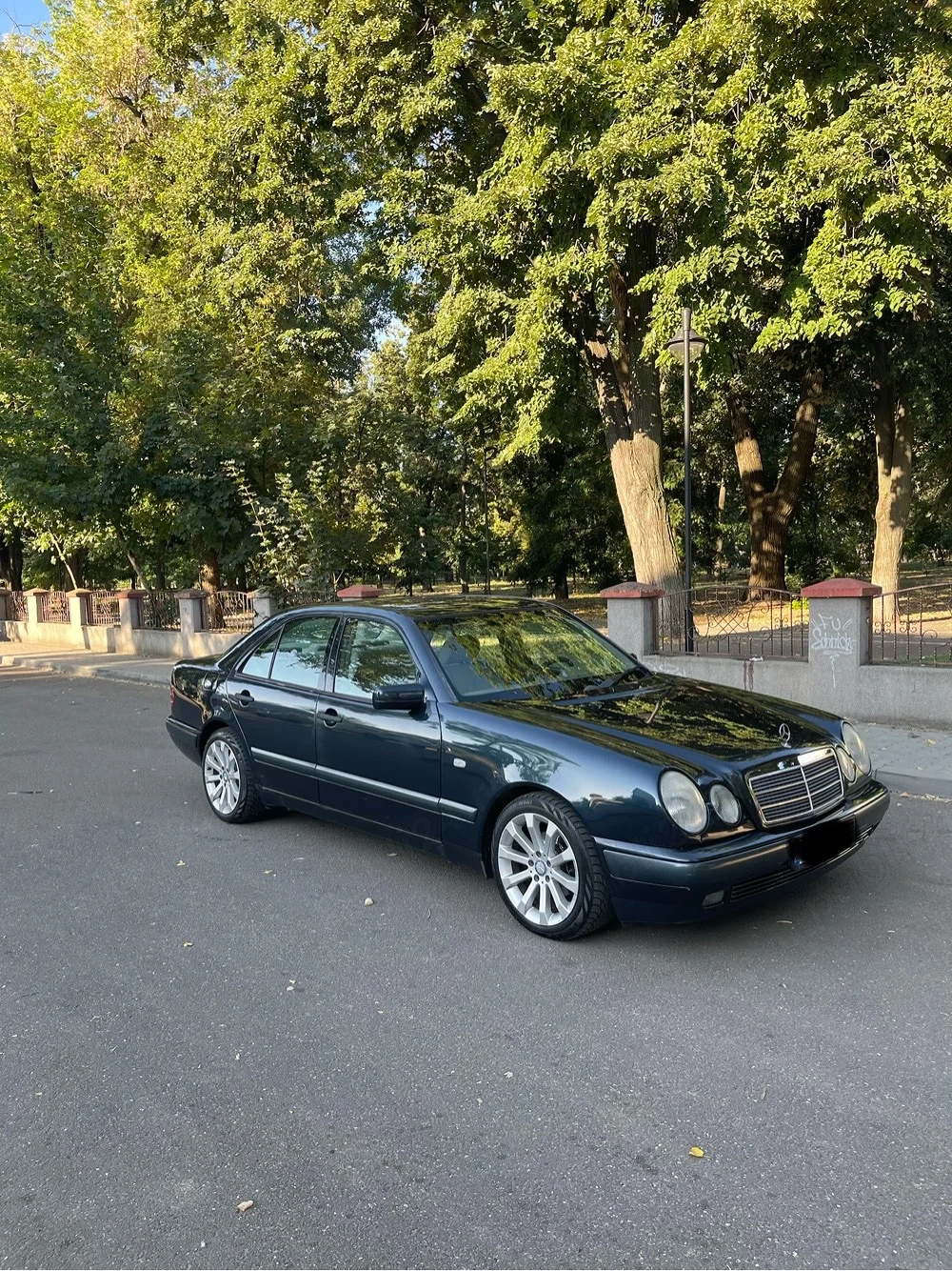 Mercedes-Benz E200 CDI W210