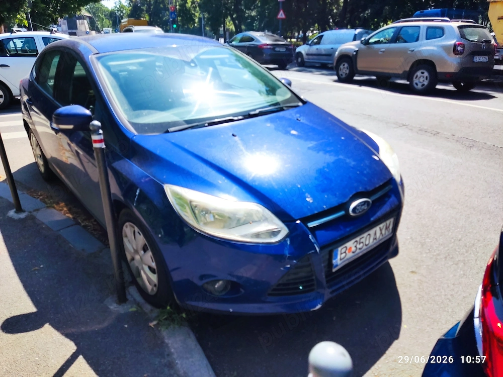 Societate Comerciala vinde Ford Focus