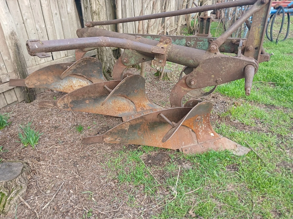 Plug de vanzare