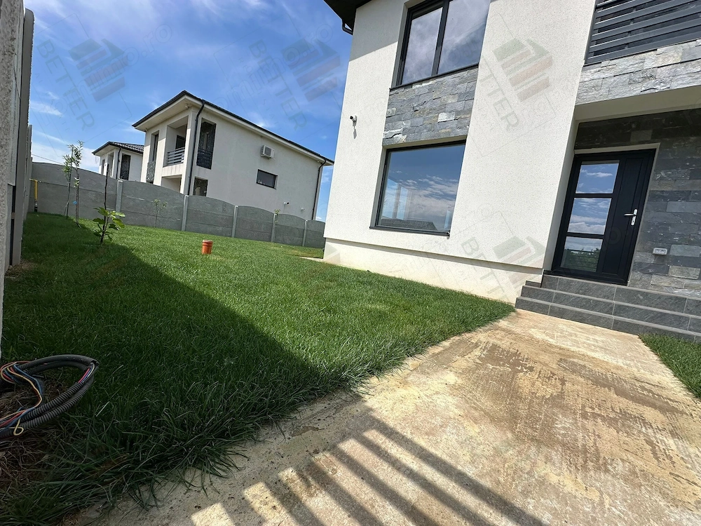 Casa de vanzare 4 camere moderna - Comuna Berceni - mutare rapidă