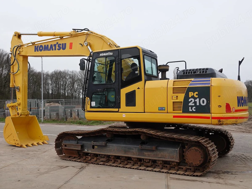 Komatsu PC210LC